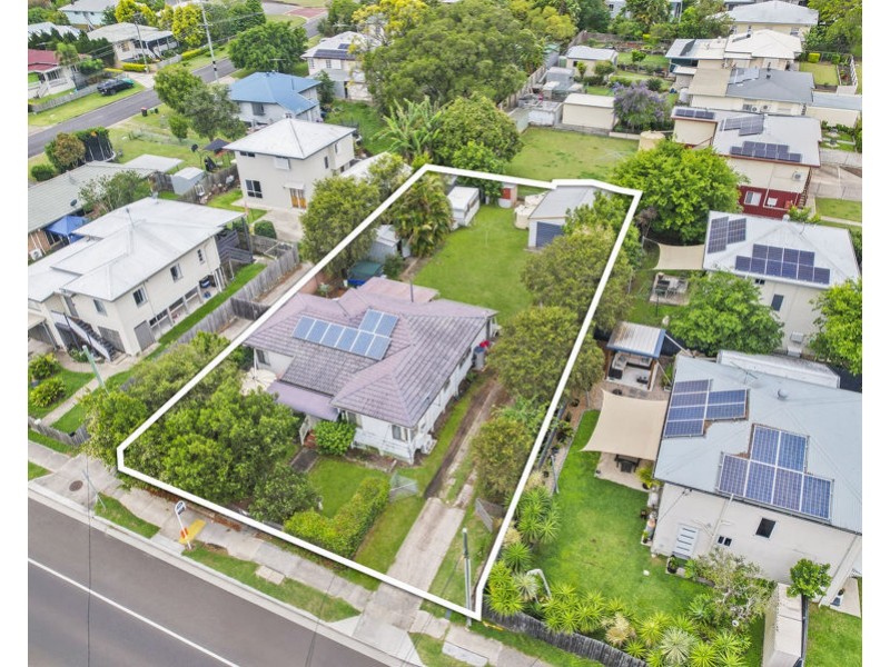 162 South Station Road, Silkstone QLD 4304