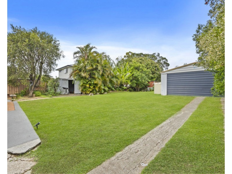 162 South Station Road, Silkstone QLD 4304