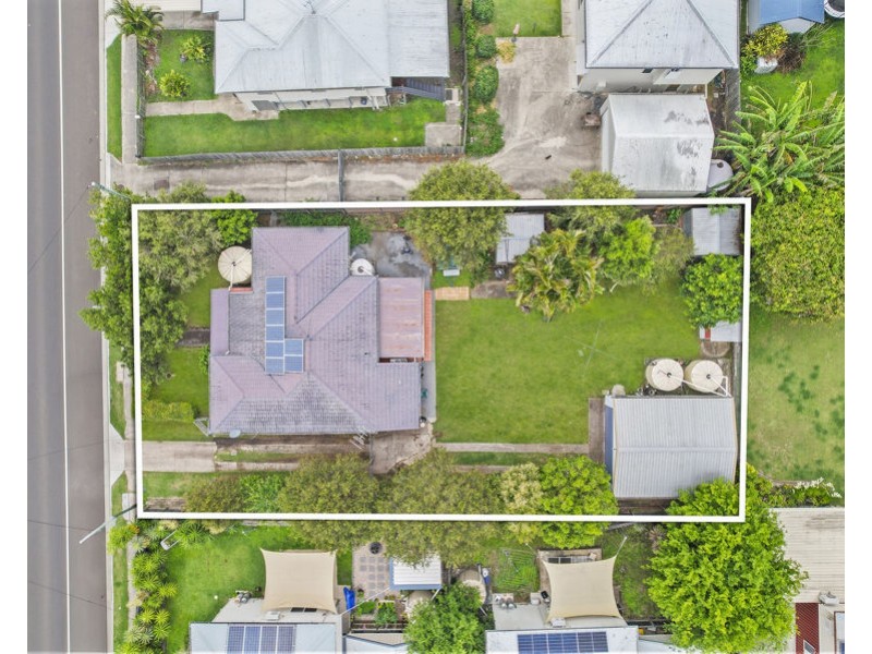 162 South Station Road, Silkstone QLD 4304