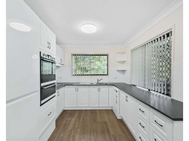 28 Tessman Street, Riverview QLD 4303