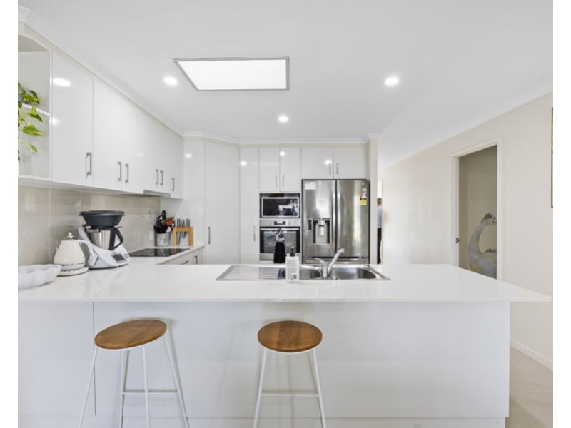11 Dannika Way, Deebing Heights QLD 4306