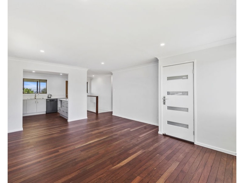 34 Hibiscus Street, Flinders View QLD 4305