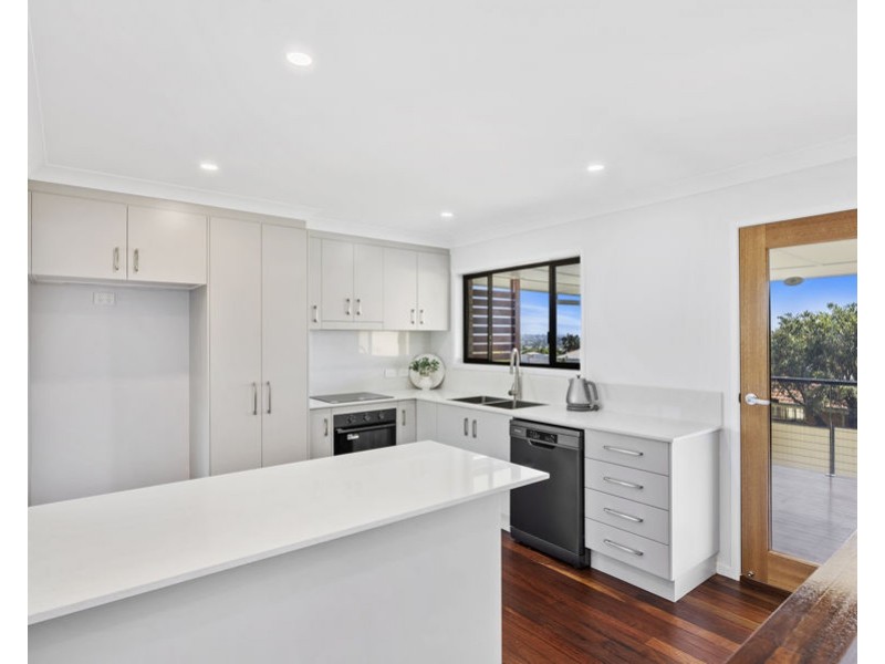 34 Hibiscus Street, Flinders View QLD 4305