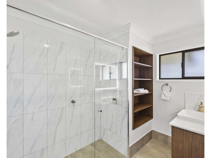 34 Hibiscus Street, Flinders View QLD 4305