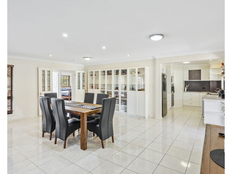 39 Fassifern Street, Peak Crossing QLD 4306