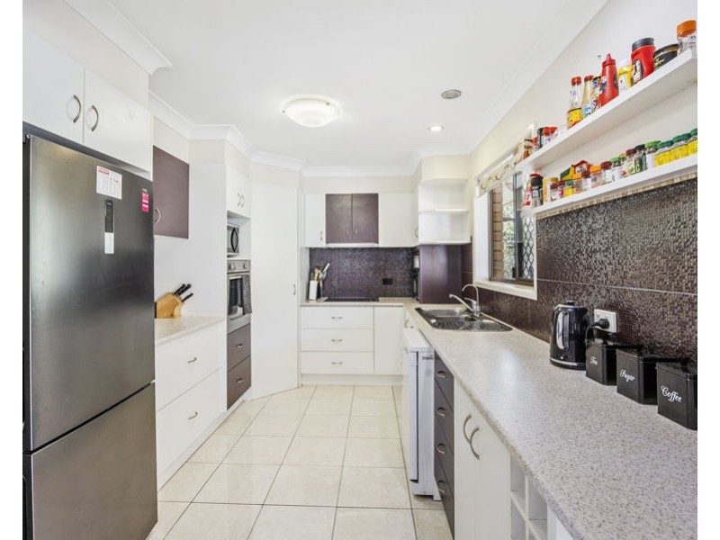 39 Fassifern Street, Peak Crossing QLD 4306