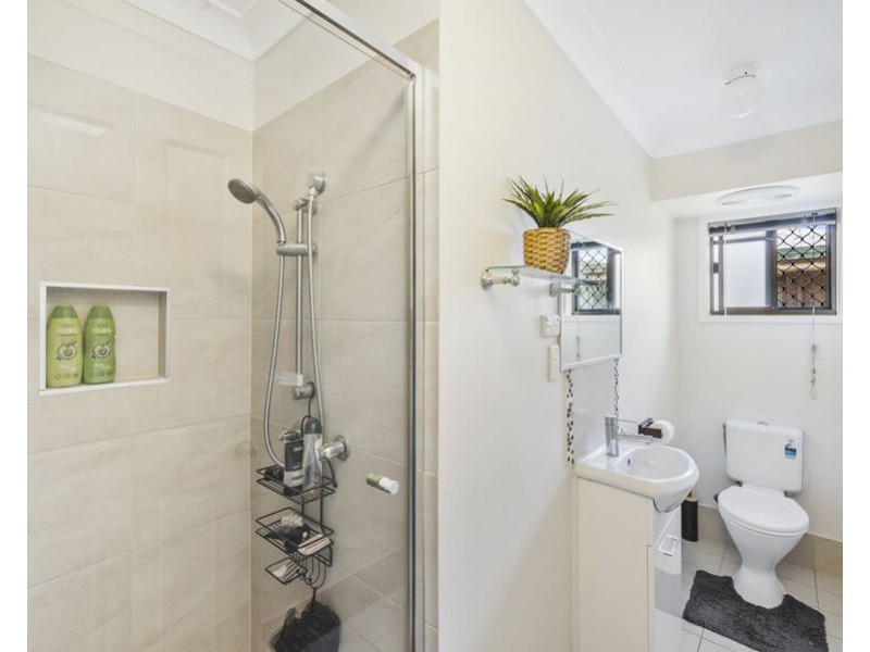 39 Fassifern Street, Peak Crossing QLD 4306