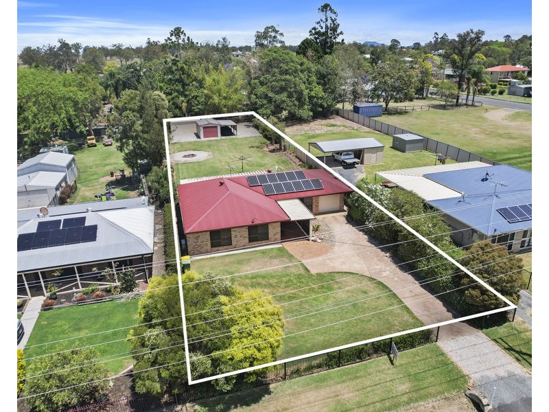 39 Fassifern Street, Peak Crossing QLD 4306