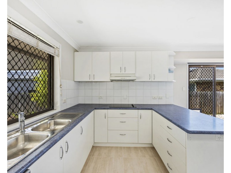 6 Leysdown Court, Yamanto QLD 4305