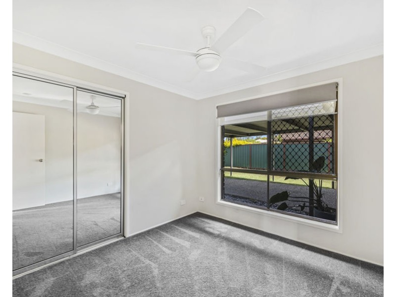 6 Leysdown Court, Yamanto QLD 4305