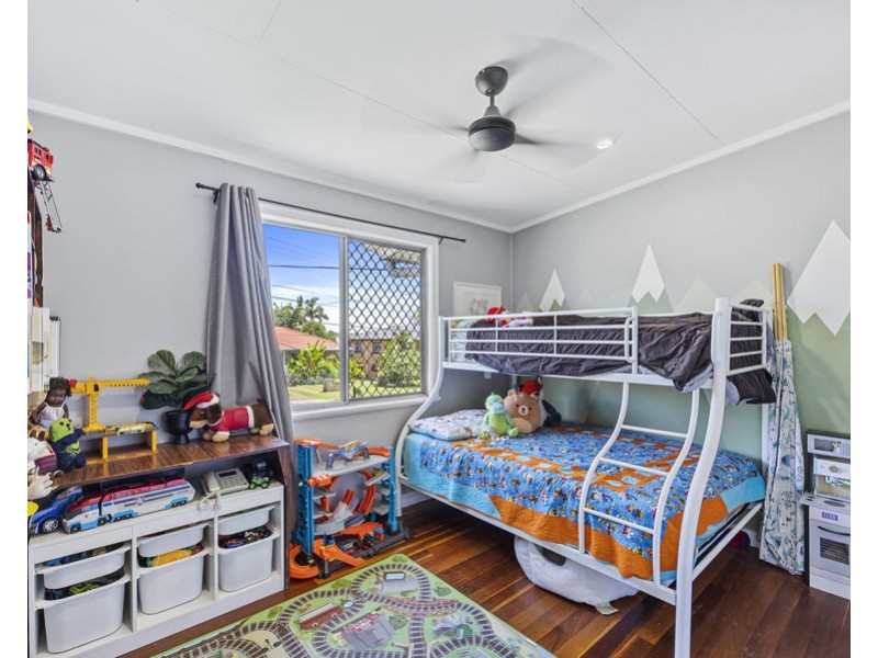 32 Hibiscus Street, Flinders View QLD 4305
