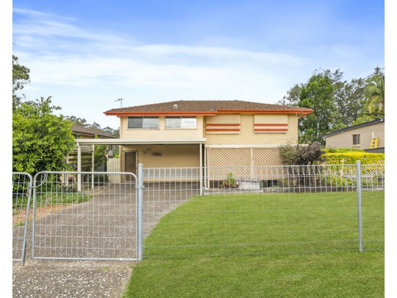 37 Prunda Parade, Raceview QLD 4305
