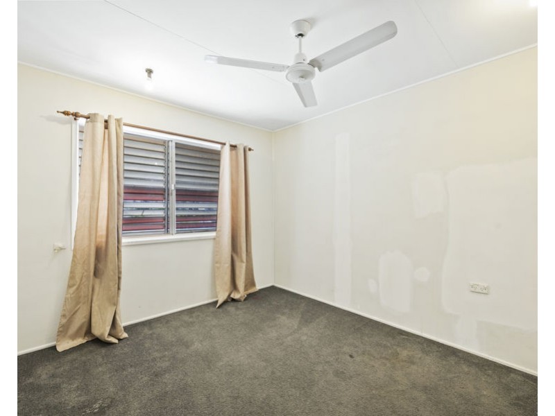 37 Prunda Parade, Raceview QLD 4305