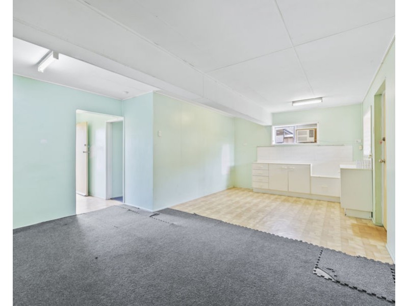 37 Prunda Parade, Raceview QLD 4305