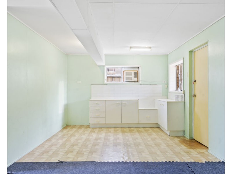 37 Prunda Parade, Raceview QLD 4305