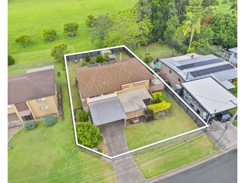 37 Prunda Parade, Raceview QLD 4305