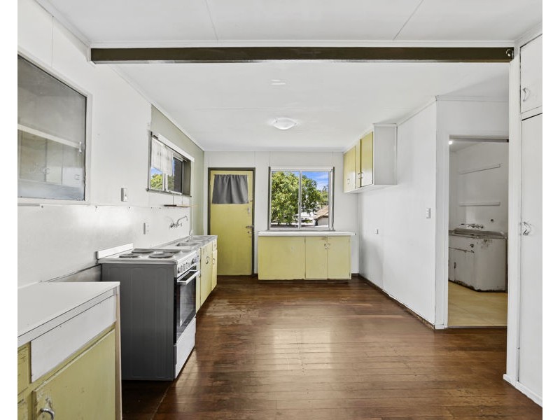 1A Lion Street, Ipswich QLD 4305