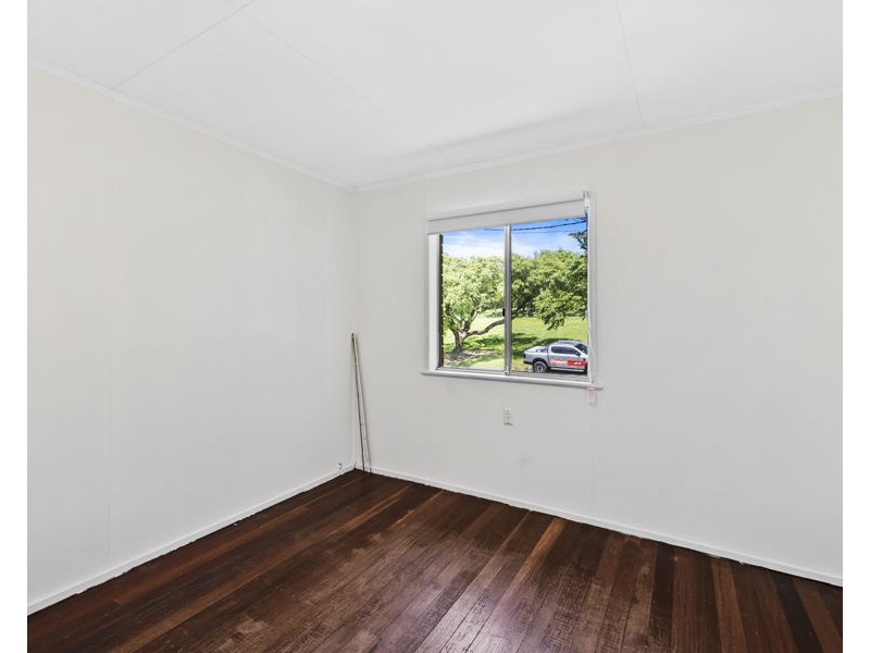 1A Lion Street, Ipswich QLD 4305