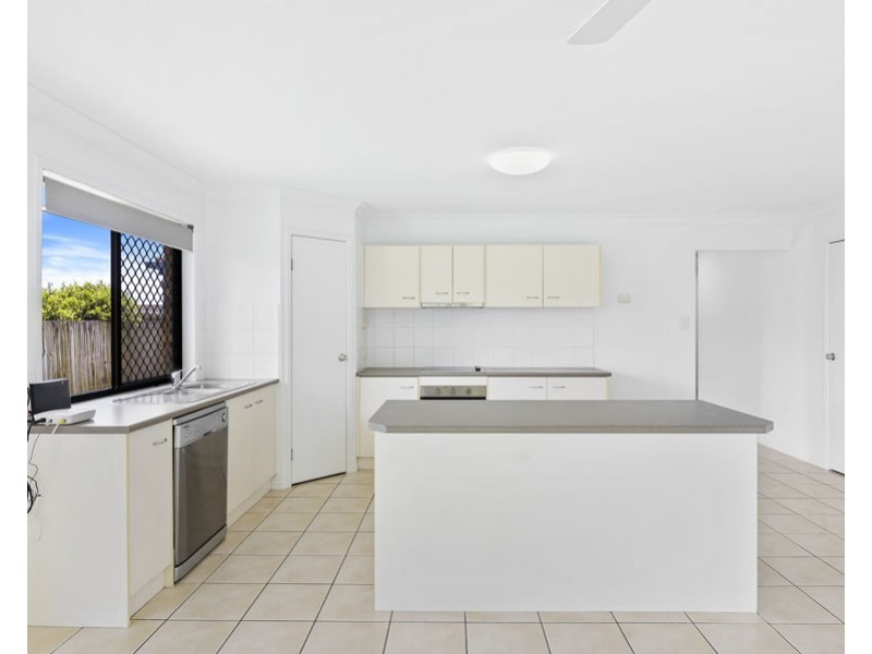 62 Anna Drive, Raceview QLD 4305