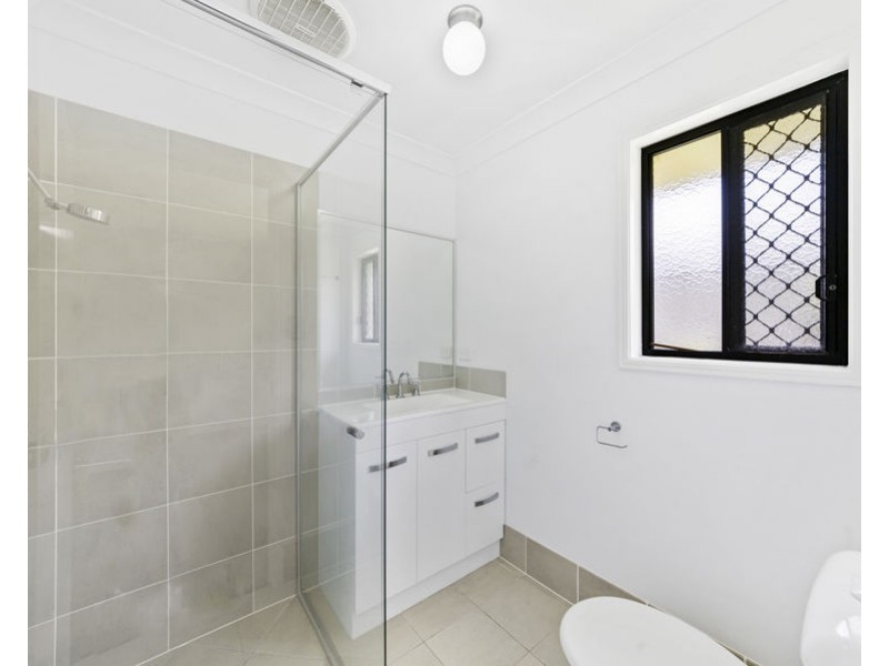 62 Anna Drive, Raceview QLD 4305