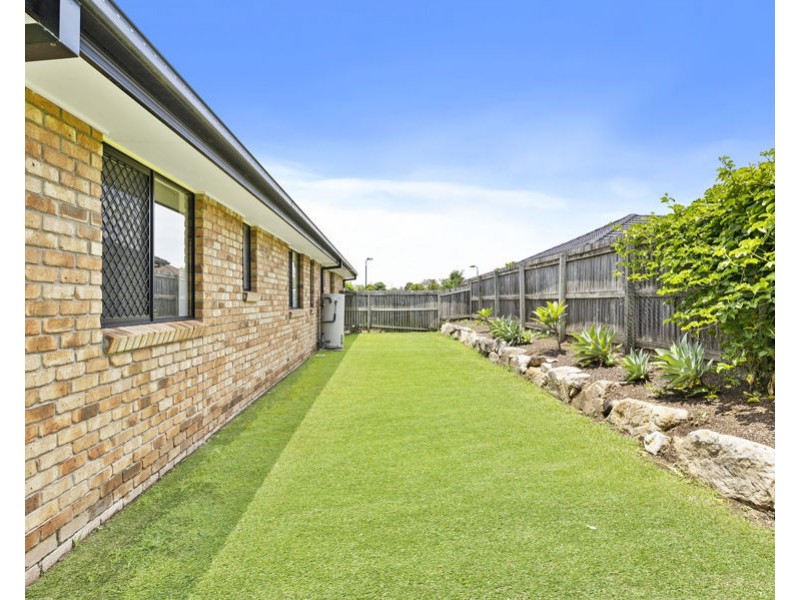 62 Anna Drive, Raceview QLD 4305