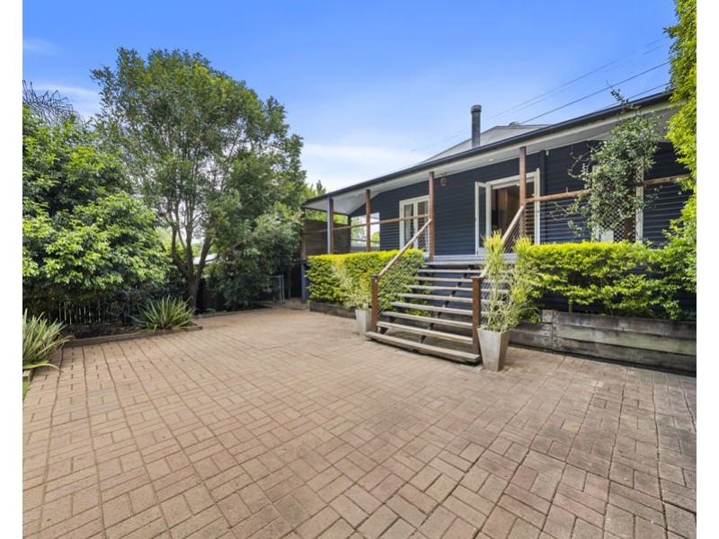 1 Richards Street, North Ipswich QLD 4305