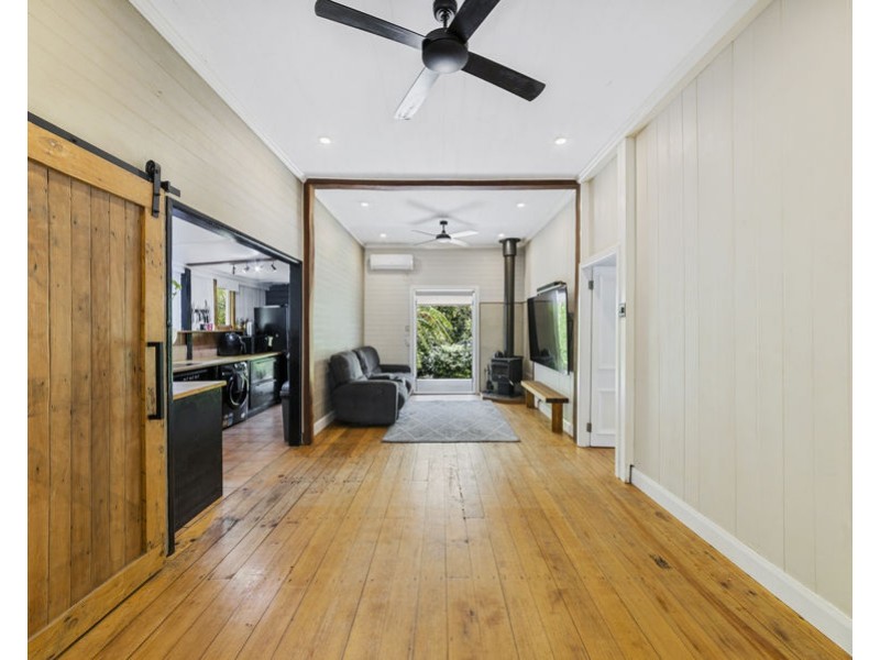 1 Richards Street, North Ipswich QLD 4305