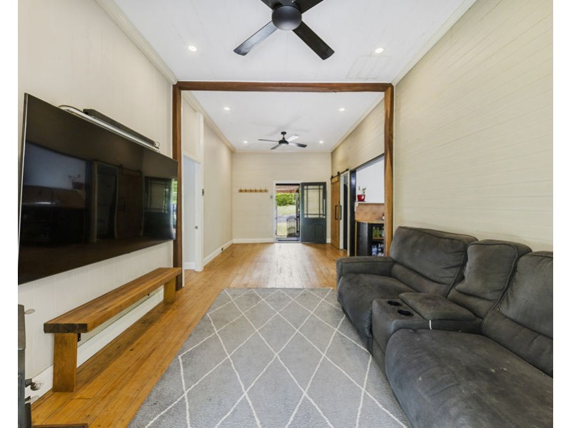 1 Richards Street, North Ipswich QLD 4305