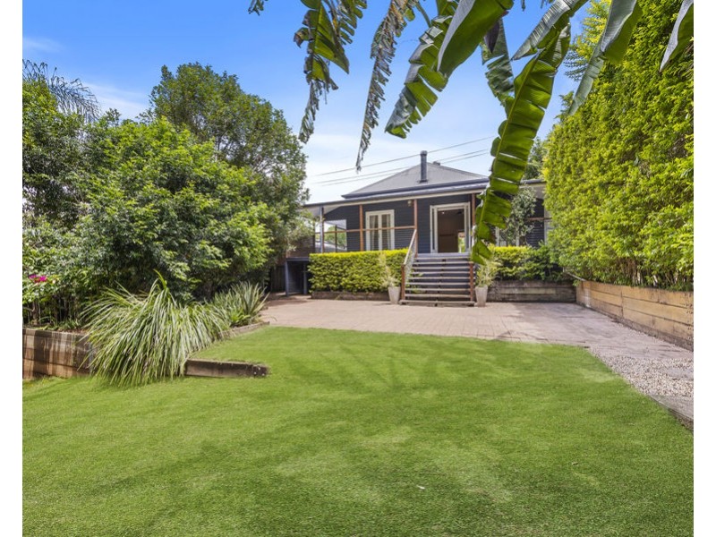 1 Richards Street, North Ipswich QLD 4305
