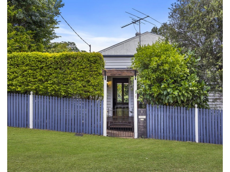 1 Richards Street, North Ipswich QLD 4305