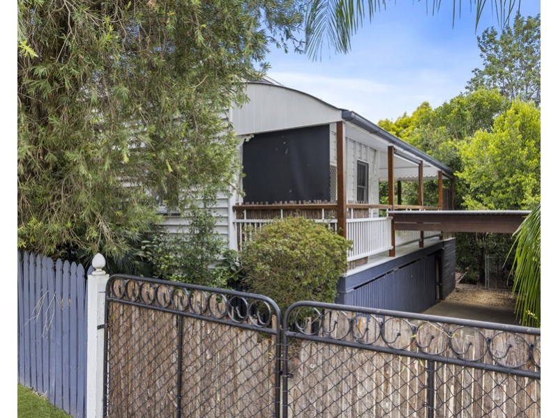 1 Richards Street, North Ipswich QLD 4305