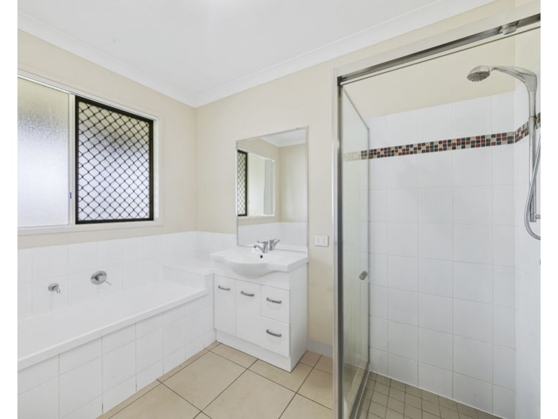 13 Iris Court, Yamanto QLD 4305