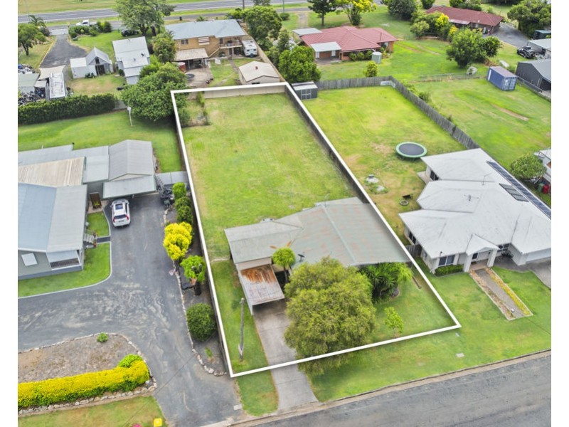 19 Hall Street, Peak Crossing QLD 4306