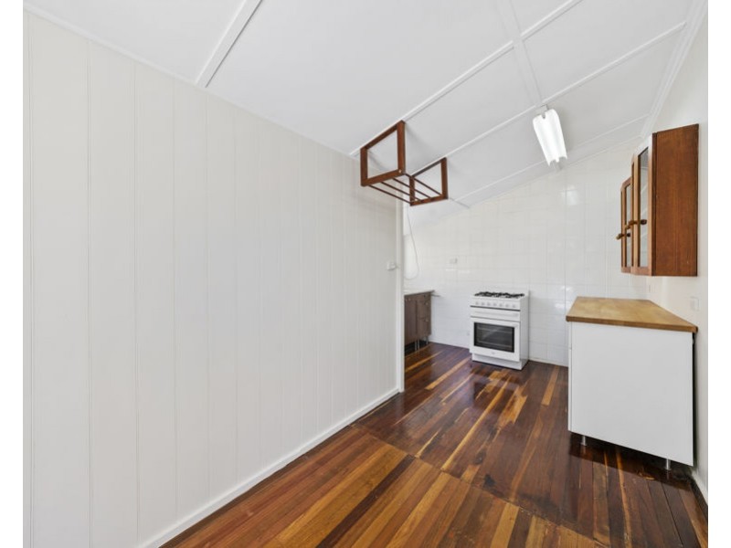 8 Lennon Lane, North Ipswich QLD 4305