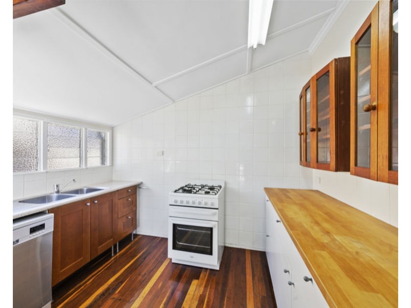 8 Lennon Lane, North Ipswich QLD 4305