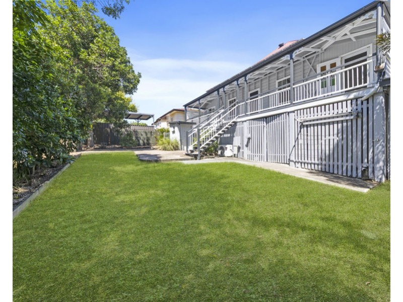 8 Lennon Lane, North Ipswich QLD 4305