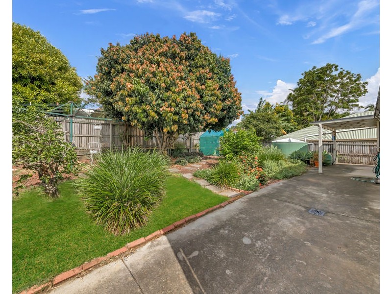 19 Elmhurst Crescent, Flinders View QLD 4305