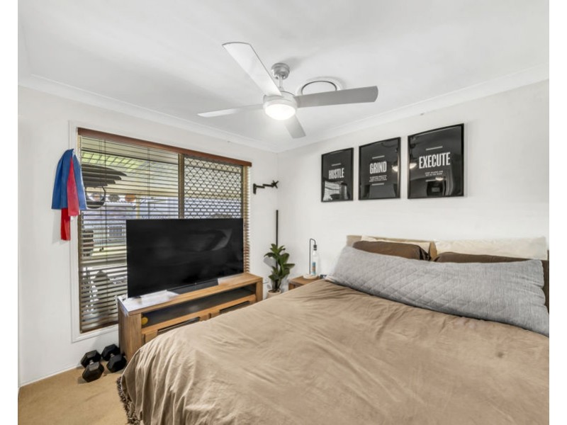 6 Diosma Close, Yamanto QLD 4305