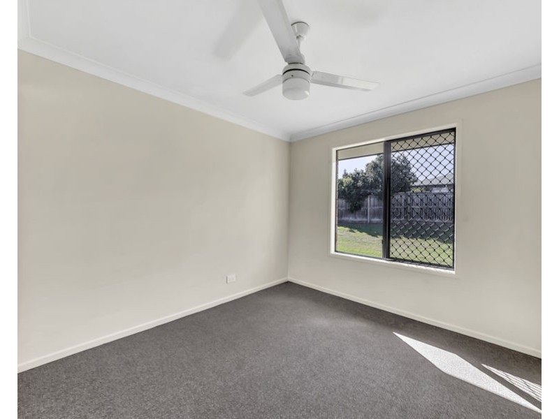 3 Iris Court, Yamanto QLD 4305