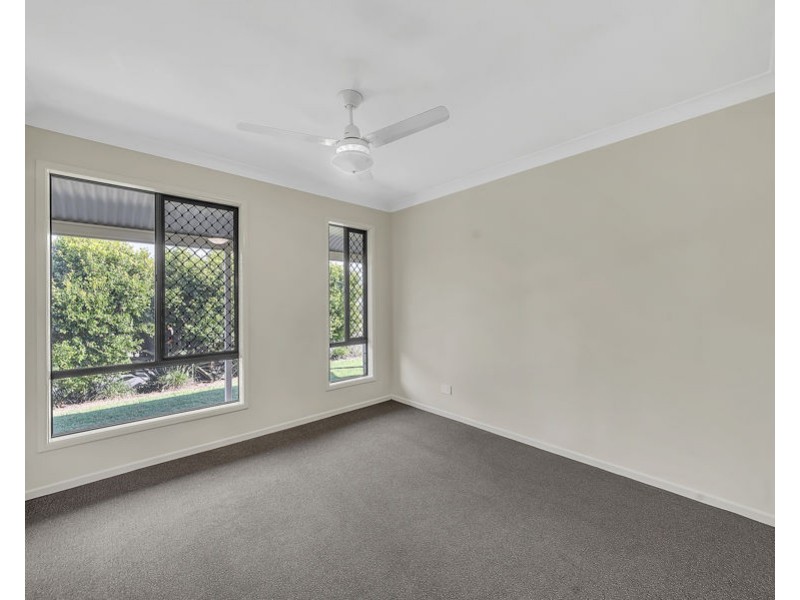 3 Iris Court, Yamanto QLD 4305