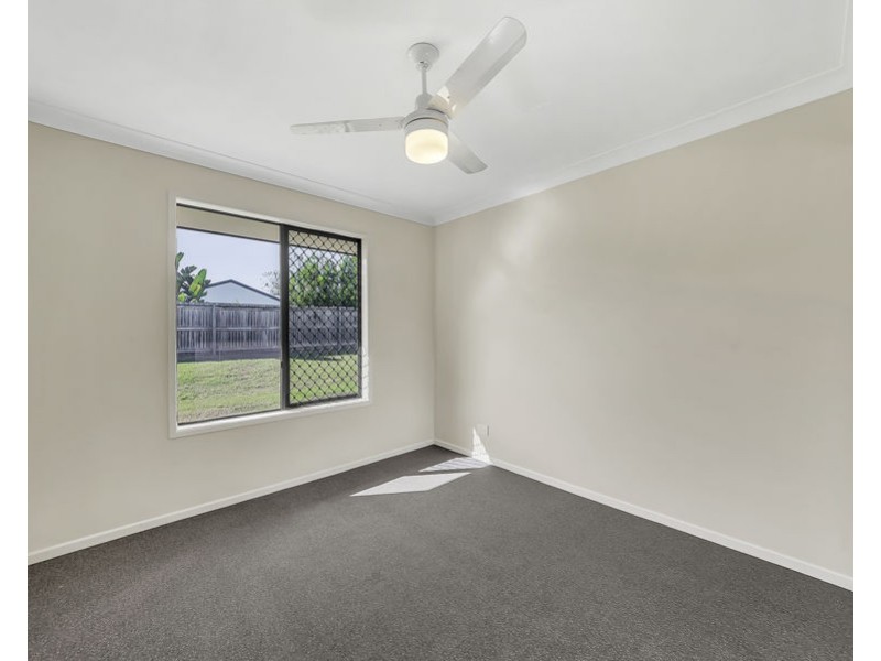 3 Iris Court, Yamanto QLD 4305