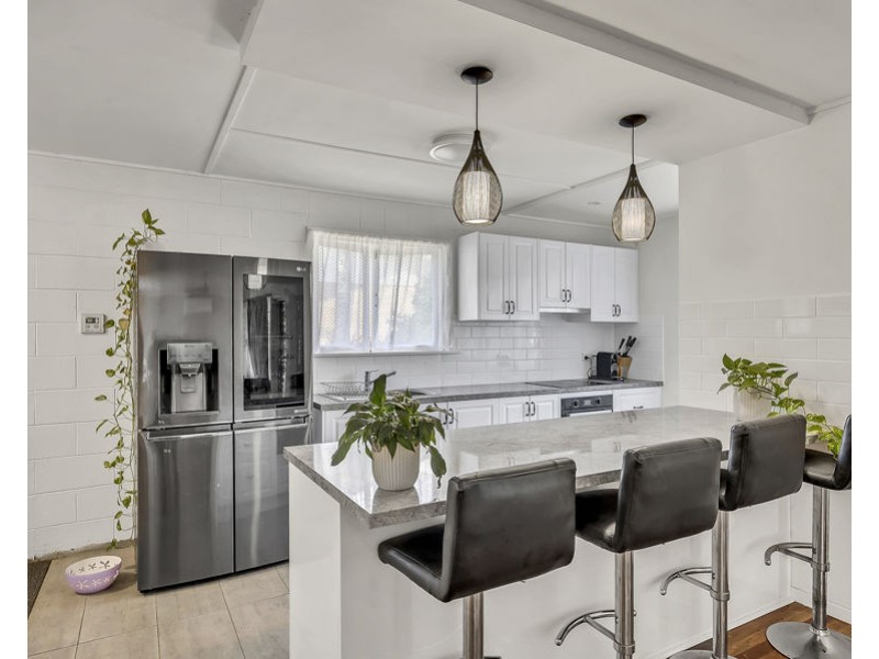 5 Lawson Street, Leichhardt QLD 4305