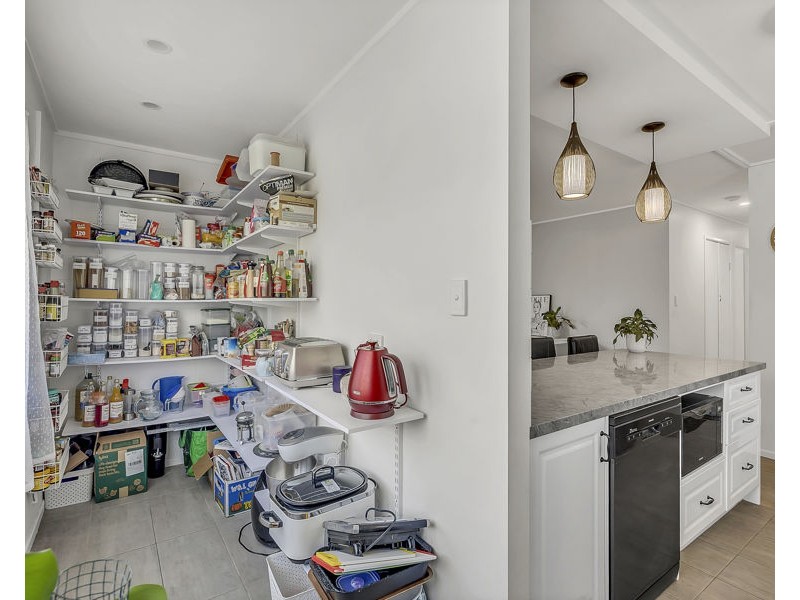 5 Lawson Street, Leichhardt QLD 4305