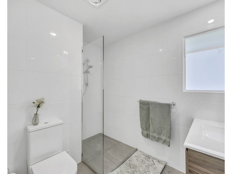 5 Lawson Street, Leichhardt QLD 4305