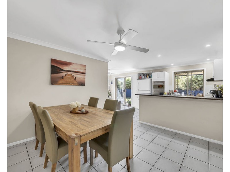 2 Diosma Close, Yamanto QLD 4305