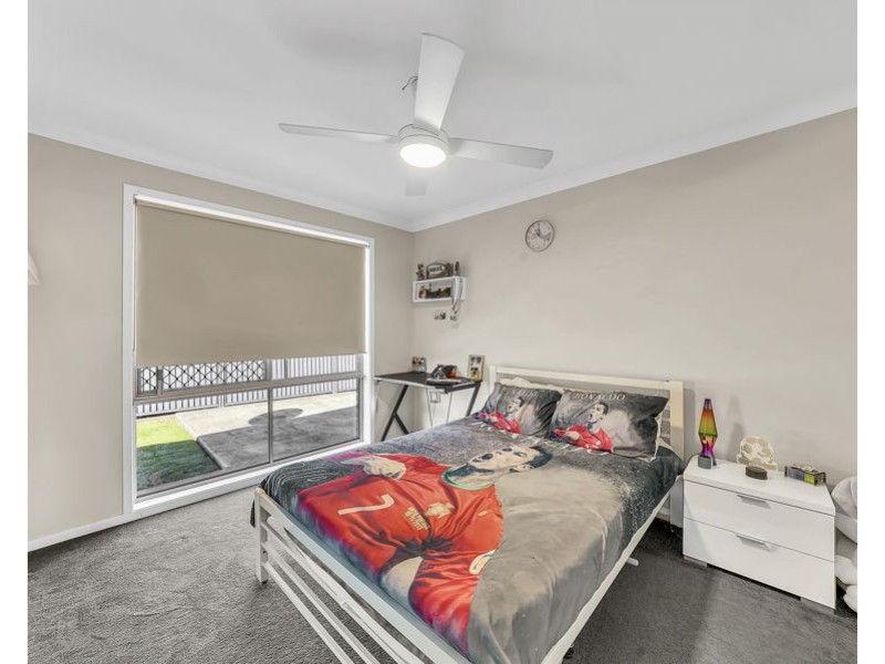 2 Diosma Close, Yamanto QLD 4305