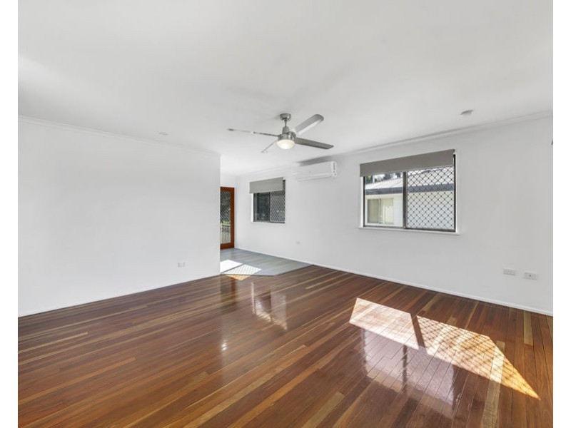 27 Rumsey Drive, Raceview QLD 4305