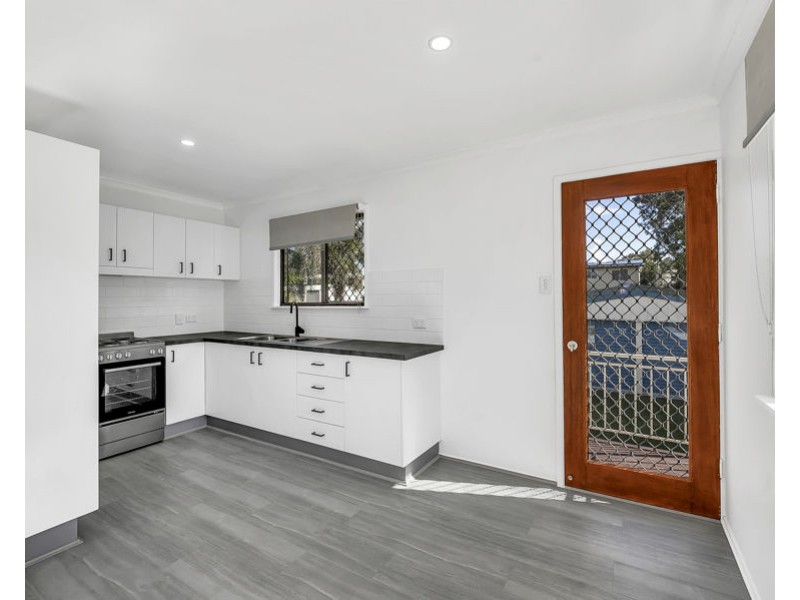 27 Rumsey Drive, Raceview QLD 4305