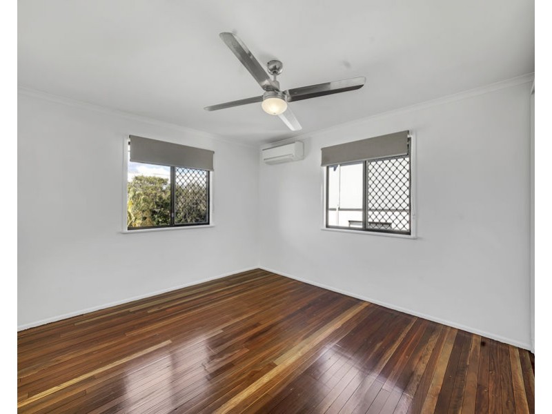 27 Rumsey Drive, Raceview QLD 4305