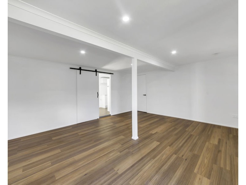 27 Rumsey Drive, Raceview QLD 4305